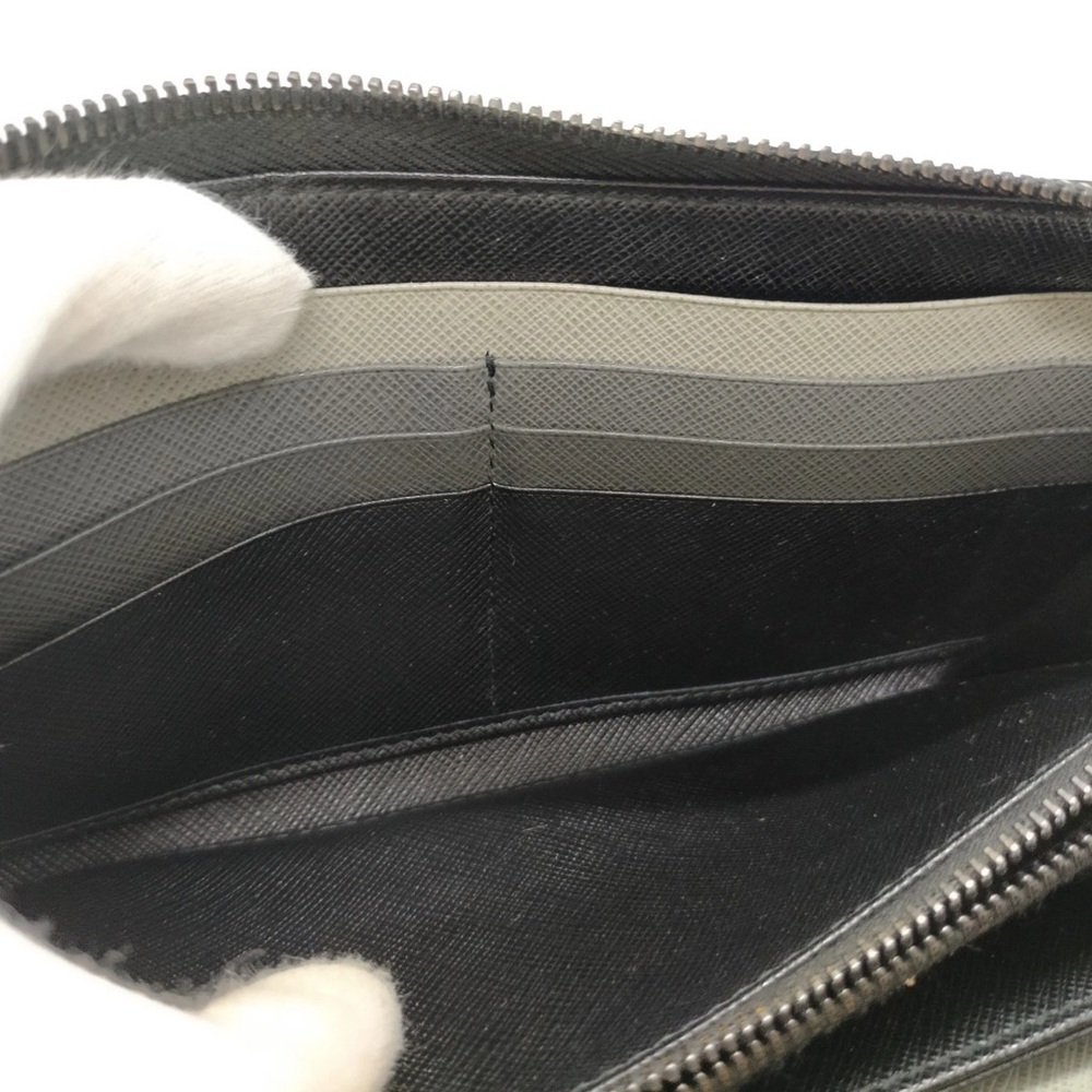 Prada Long Wallet Black Leather With Gray and White bi color inside authentic - Picture 8 of 11